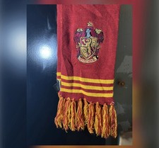 Harry Potter Gryffindor House Scarf The Making of Harry Potter Studio Tour UK