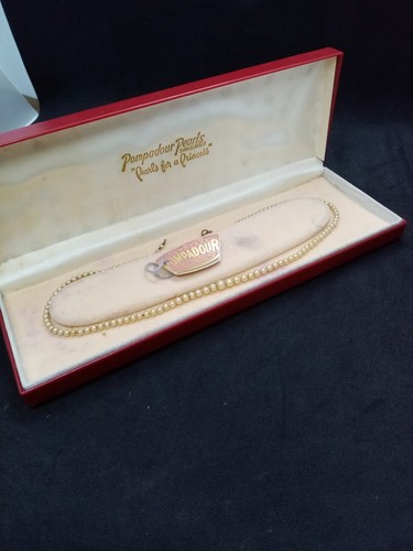 Vintage pompadour - vintage,