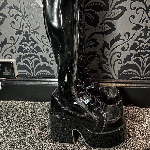 Demonia black patent leather - black,