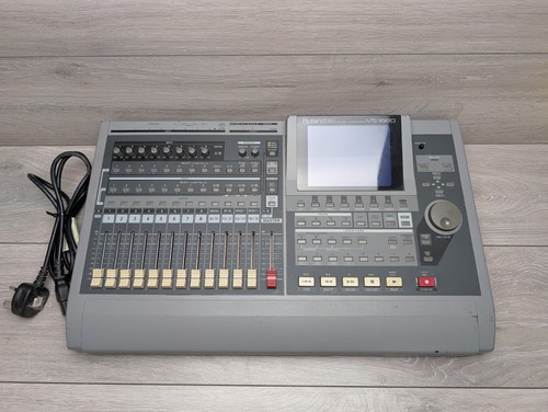 Roland 1680 bit - 24-bit, digital