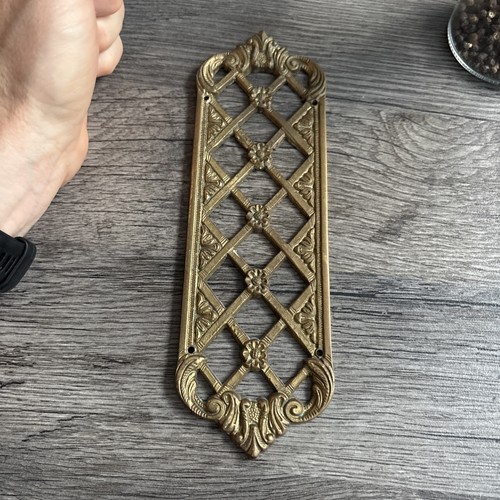 Solid brass finger - finger, plate