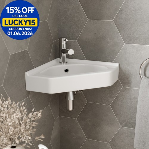 Cloakroom corner wall - cloakroom, hung