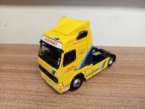 Corgi modern truck heavy - modern,