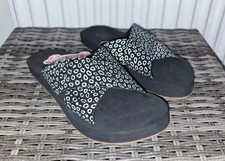 Brand New Ladies Vans Black & White Sliders. Lovely Shoes. UK 3.5  RRP £54