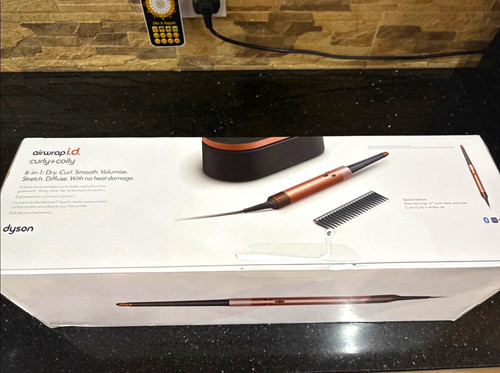 Dyson airwrap curly coily - dyson, i.d.