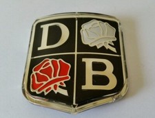 DAVID BROWN TRACTOR ROSES BADGE - EARLY TYPE