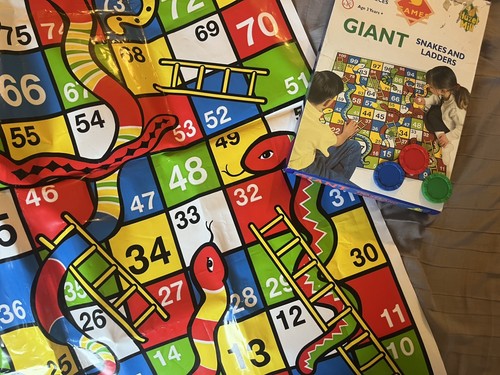 Hazel mill boxed giant - boxed, snakes