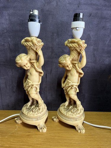 Pair vintage retro resin - pair,