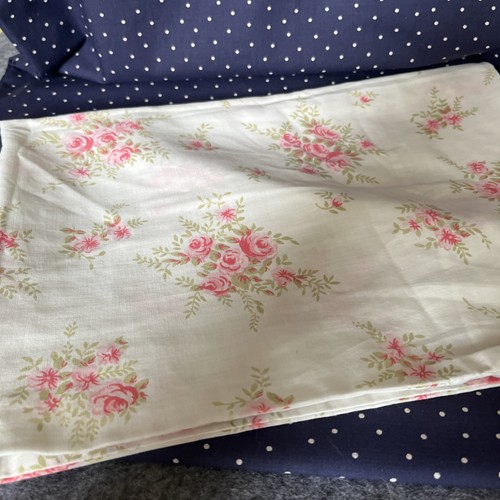 Single pillow case - single, roses