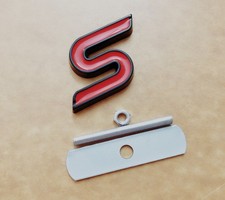 GRADE B Black/ RED ZETEC S GRILLE BADGE EMBLEM & FITTING KIT FOR FIESTA FOCUS