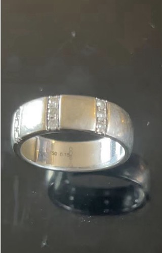 Solid 18ct white gold - 18ct,