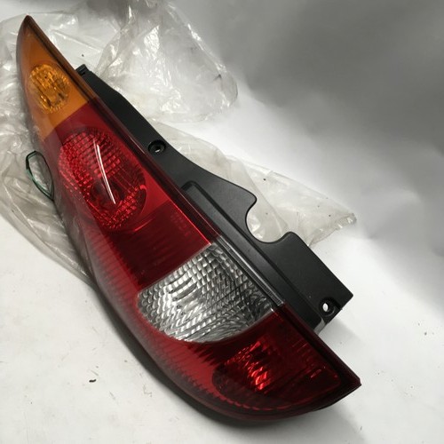 Nissan almera tino v10 rear - nissan,