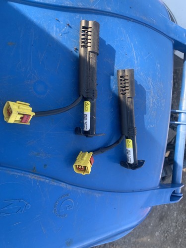 Bonnet hinge actuator pair - actuator,
