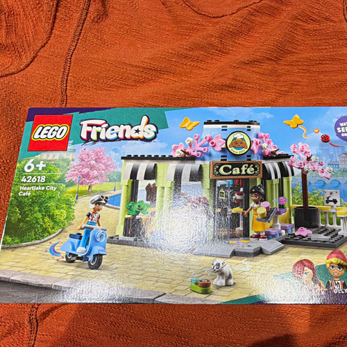 Lego friends heartlake city - friends,