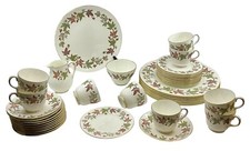 WEDGEWOOD IVY HOUSE BONE CHINA