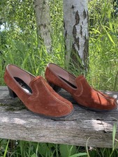 Vintage 70s Size 8 Brown Suede