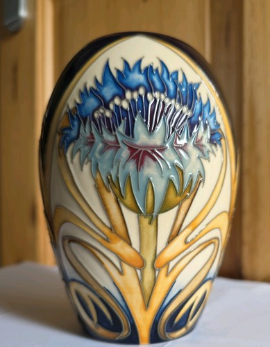 Moorcroft pottery cornflower - pottery,