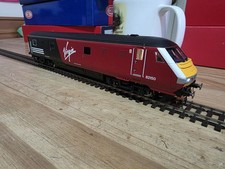 Hornby R4397 OO Gauge Virgin