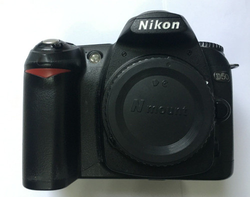 Nikon d50 1mp digital slr - ,