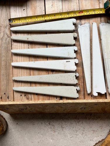 Spur and other - white, shelf