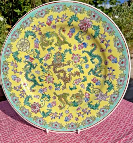 Five dragon dancing - dancing, 9"