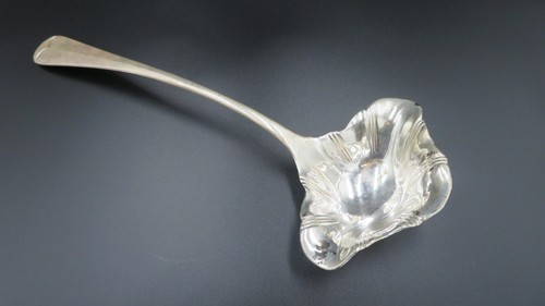 Vintage silver plated punch - silver,