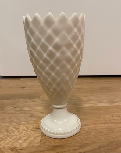 Vintage belleek pineapple - vintage, /