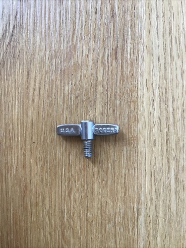 Rogers thumb screw 4 - 1x,