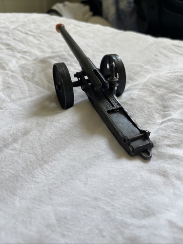 Rare early cast metal - , replica