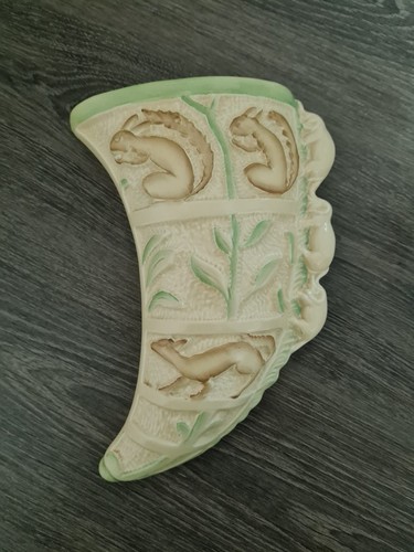 Wall pocket burleigh - -, ware
