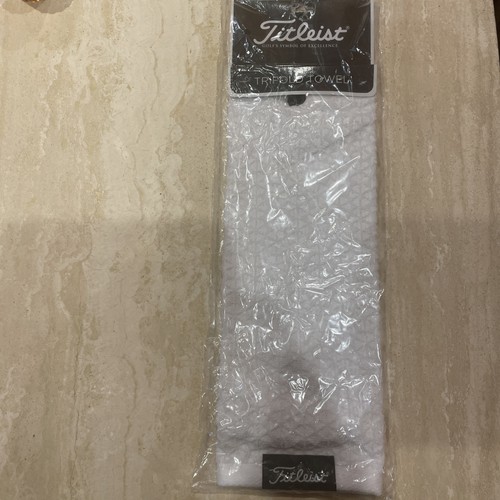 Brand new titleist trifold - brand,