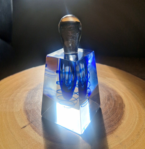 Vintage mdina glass pyramid - mdina,