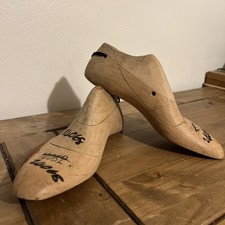 Antique / vintage shoe lasts
