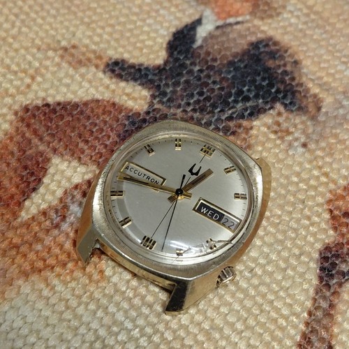 Vintage bulova accutron 218 - accutron,