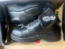 V12 Footwear Beaver Safety Boots Brand New