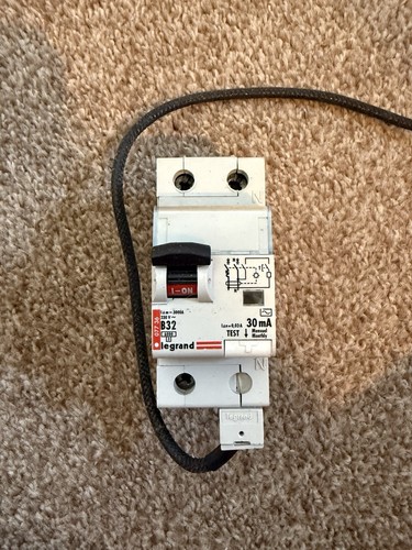 Legrand b32 07736 30ma - legrand,
