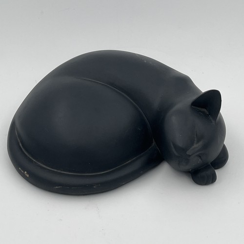 Curled black cat - black, resin