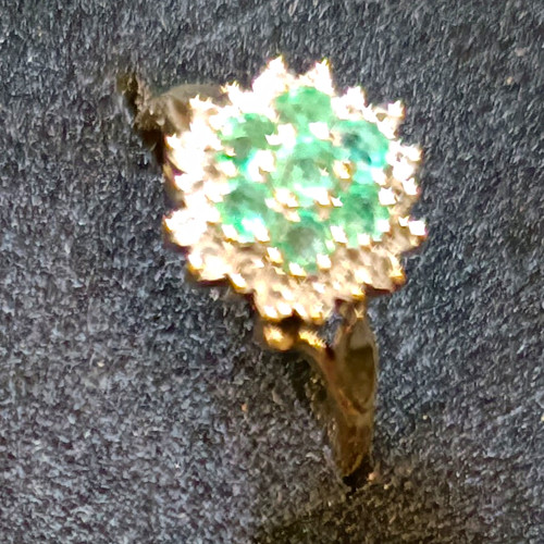9ct gold emerald - 9ct, diamond