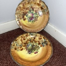 A pair of Stunning Hand