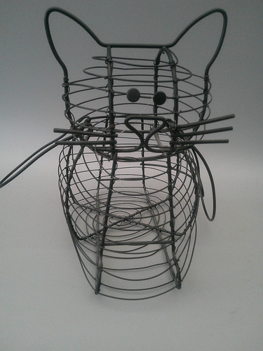 Black cat wire egg - black,
