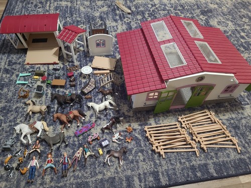 Large lot schleich horses - lot,