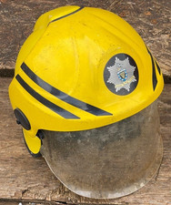 Cornwall Fire Brigade Cromwell F600 Fireman's Helmet with Liner
