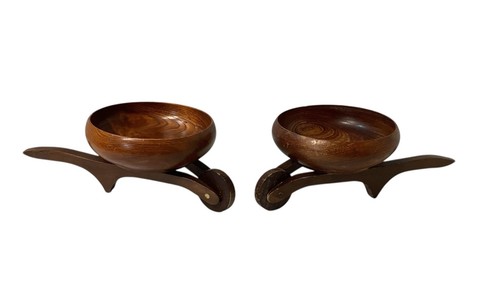 Matching pair vintage - pair,