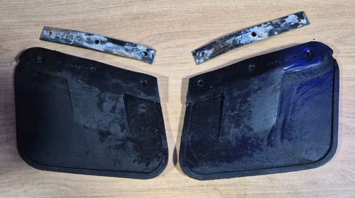 Saab turbo front mud flaps - 99,