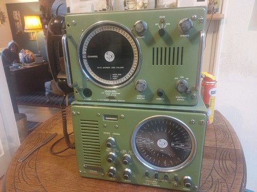 Antique vhf radio transmitter - vhf,