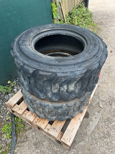 5 wheel tyre - 2x,