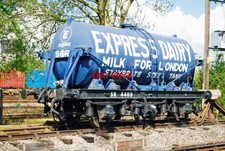 PHOTO  SR DIAGRAM 3159 'MTZ' 6-WHEELED MILK TANKER NOSR4499 REBUILT AT SR