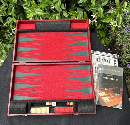 Large vintage backgammon set - large,