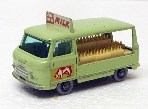 Commer milk bottle float spw - milk,