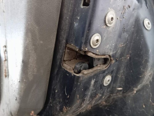 Rear door lock land - lock, rh